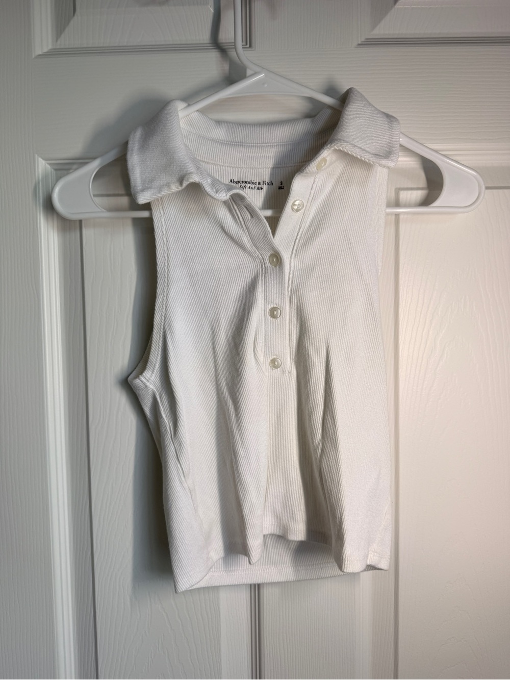 Abercrombie & Fitch Soft A&F White Sleeveless Polo Tank